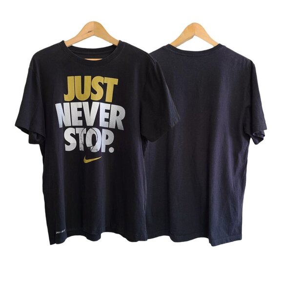 Two NIKE Men Graphic Short Sleeve T-Shirt / Size Large - Picture 3 of 7